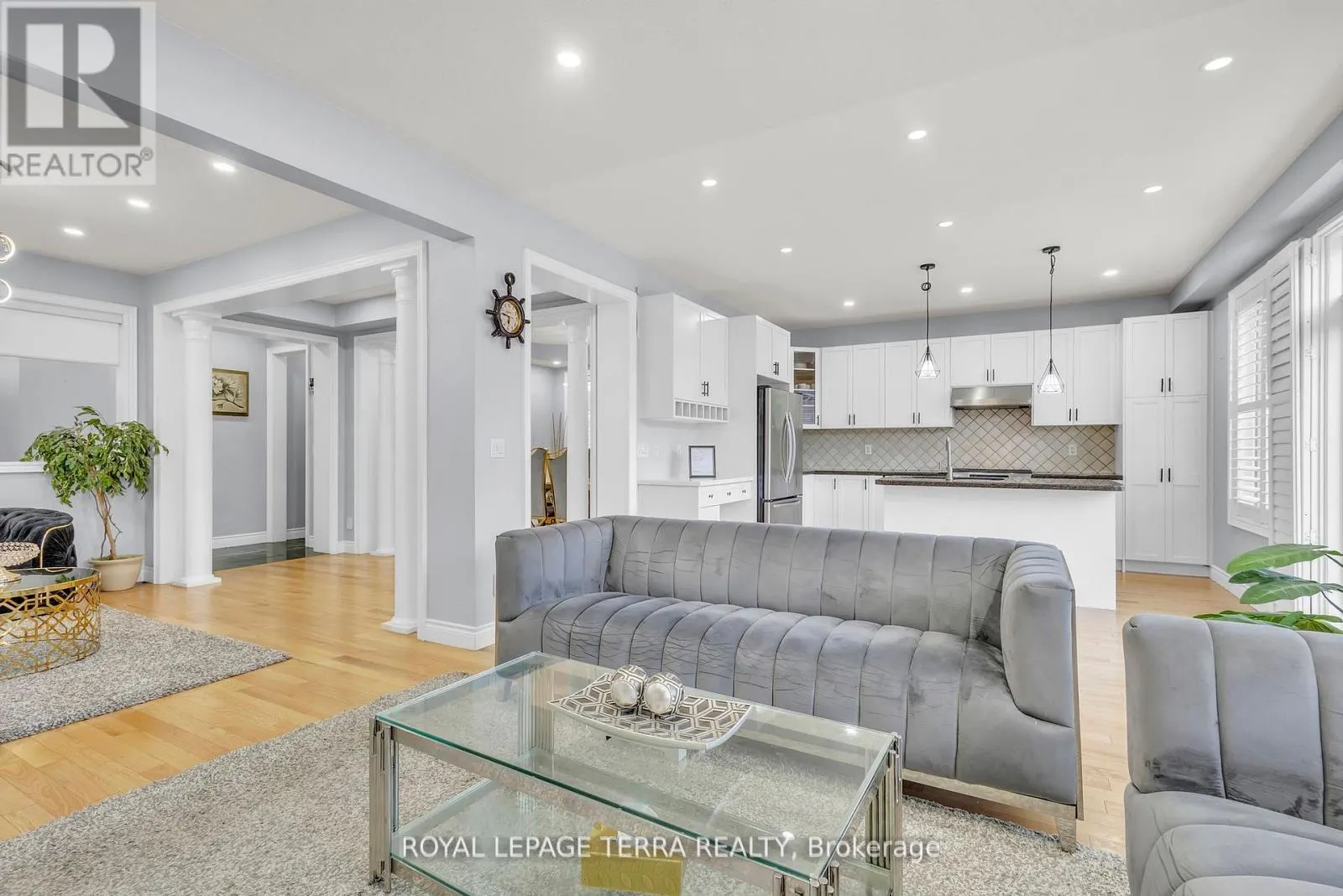 584 PINERY TRAIL