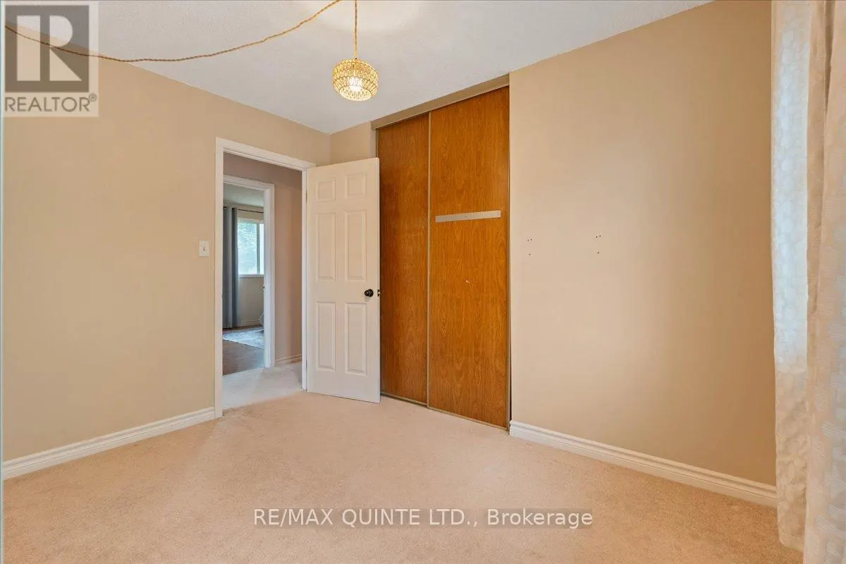 27 MORRIS DRIVE