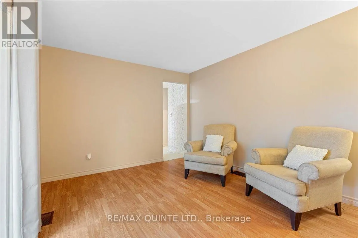 27 MORRIS DRIVE
