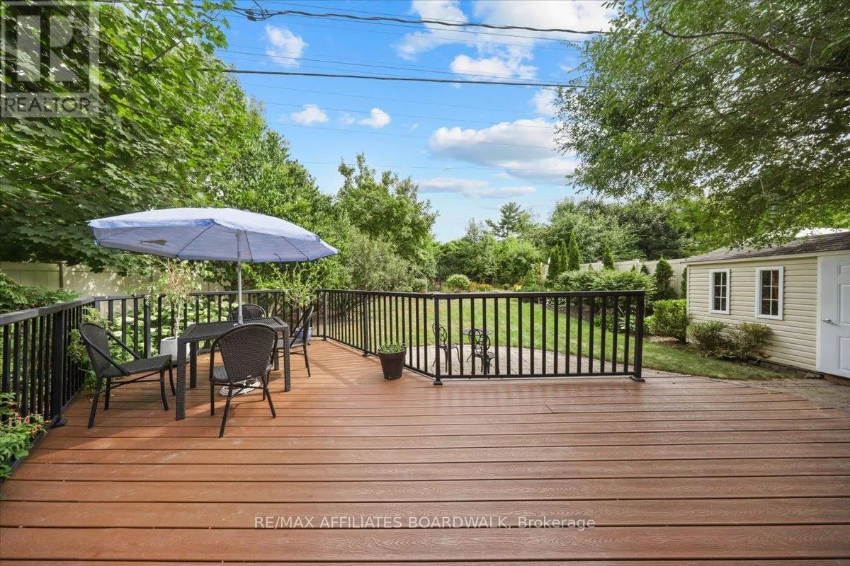 1211 WOODSIDE DRIVE