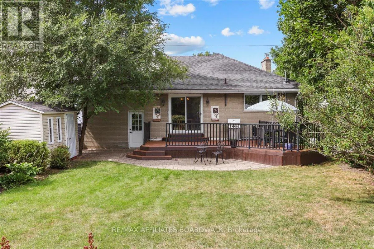 1211 WOODSIDE DRIVE