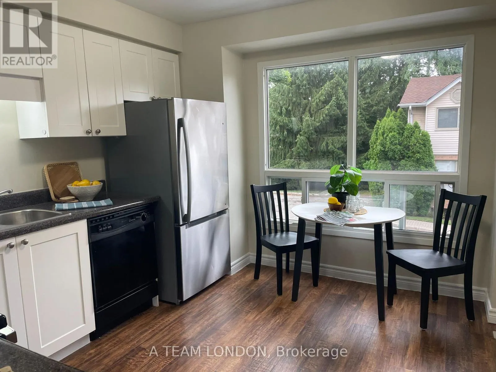 43 - 35 WATERMAN AVENUE, #43