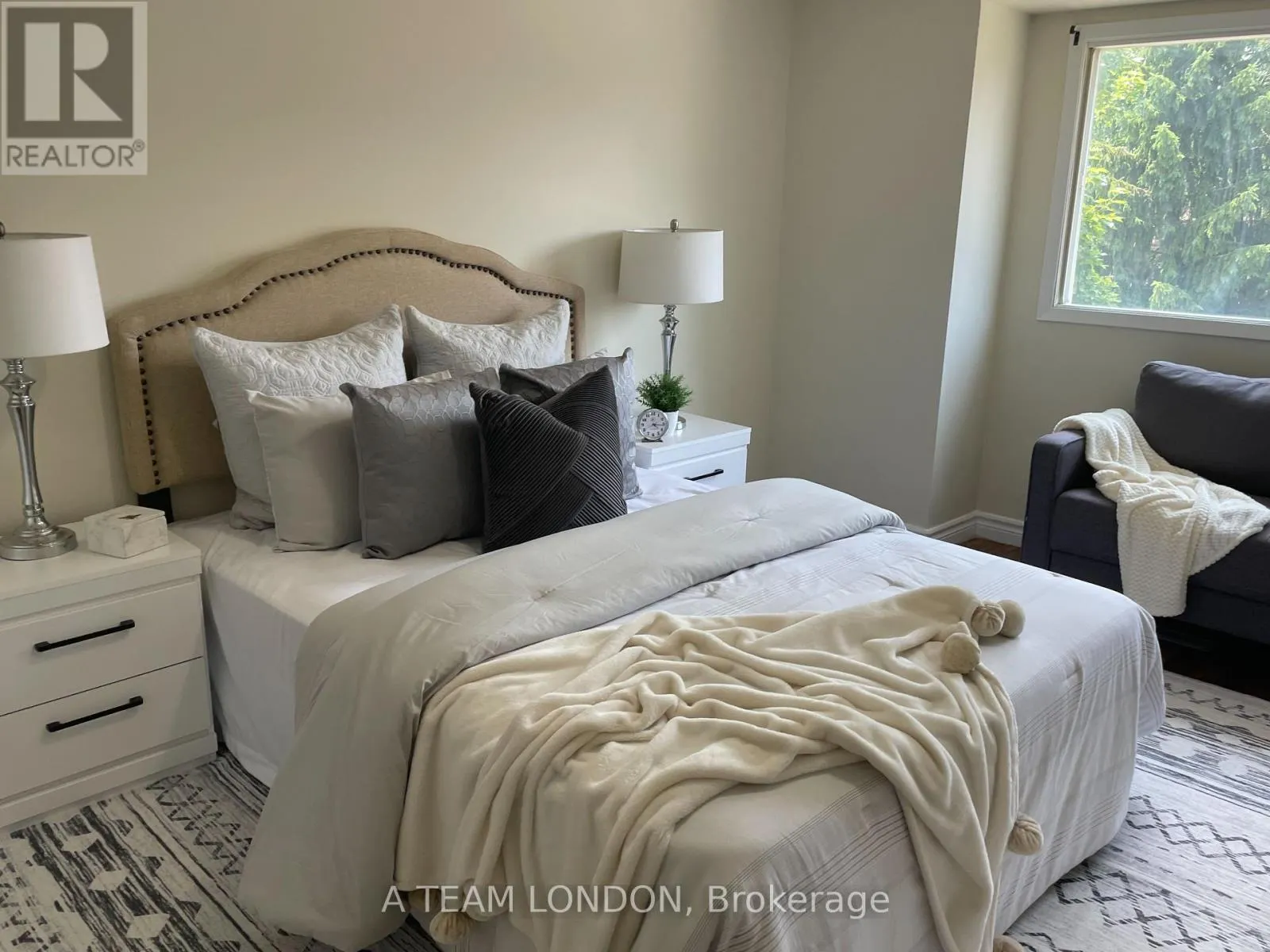 43 - 35 WATERMAN AVENUE, #43