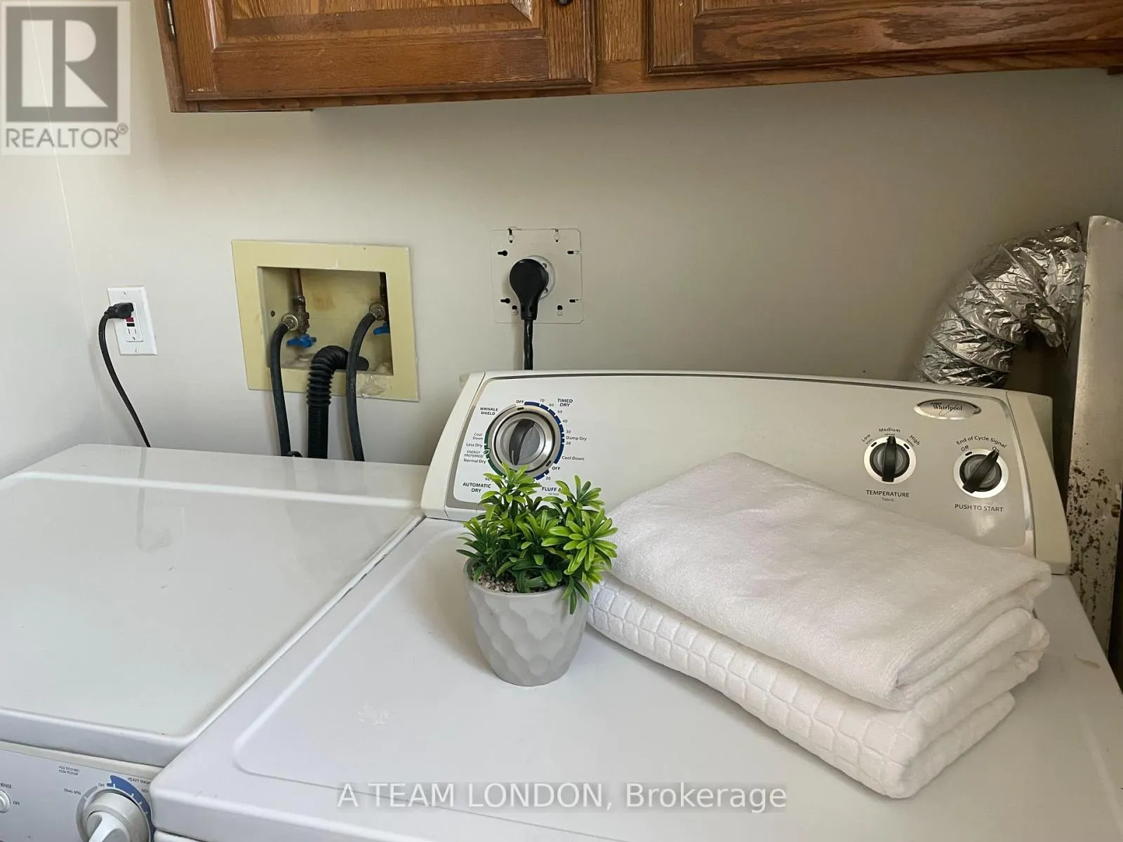 43 - 35 WATERMAN AVENUE, #43
