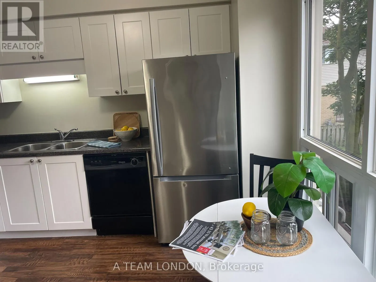 43 - 35 WATERMAN AVENUE, #43
