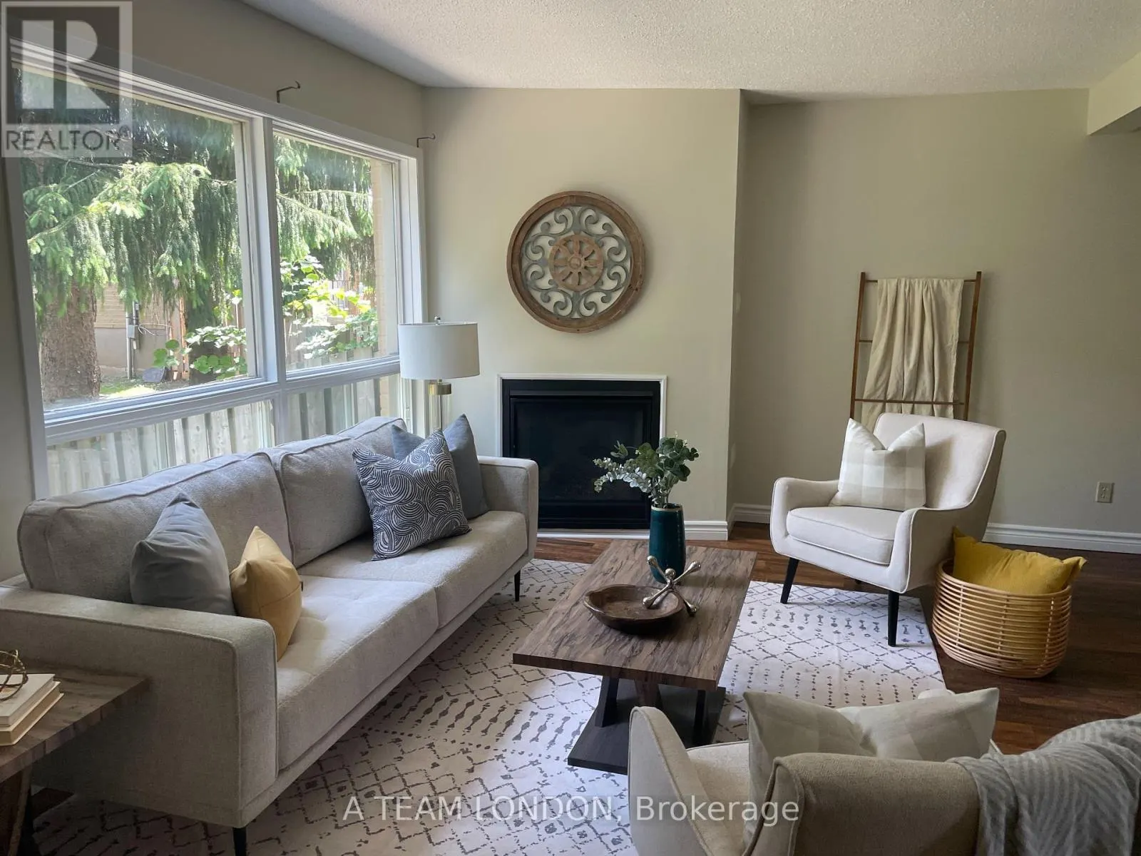 43 - 35 WATERMAN AVENUE, #43