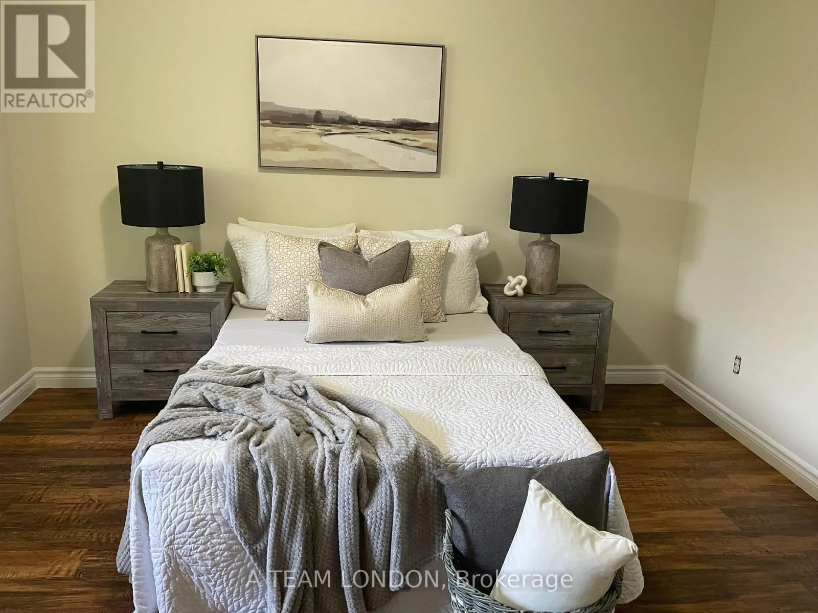 43 - 35 WATERMAN AVENUE, #43