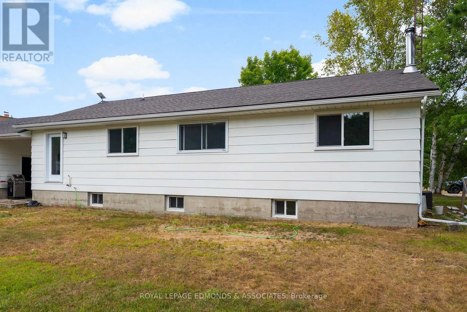 135 UNIACKE LANE