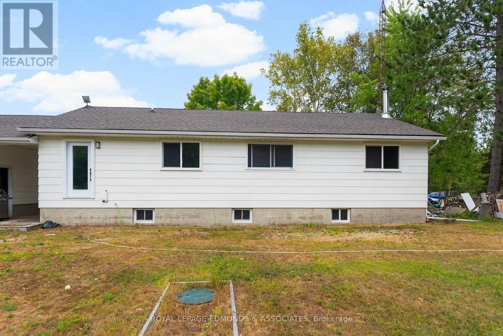 135 UNIACKE LANE