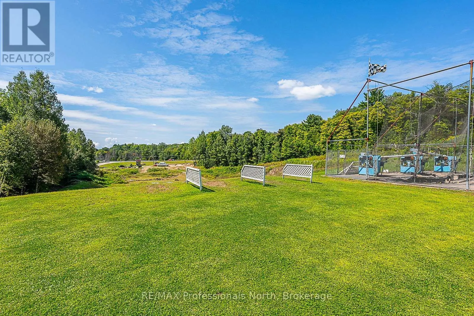 1063 RAVINE ROAD