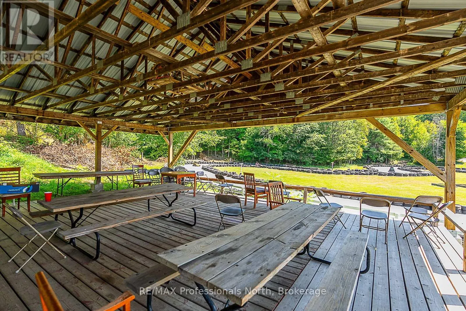 1063 RAVINE ROAD