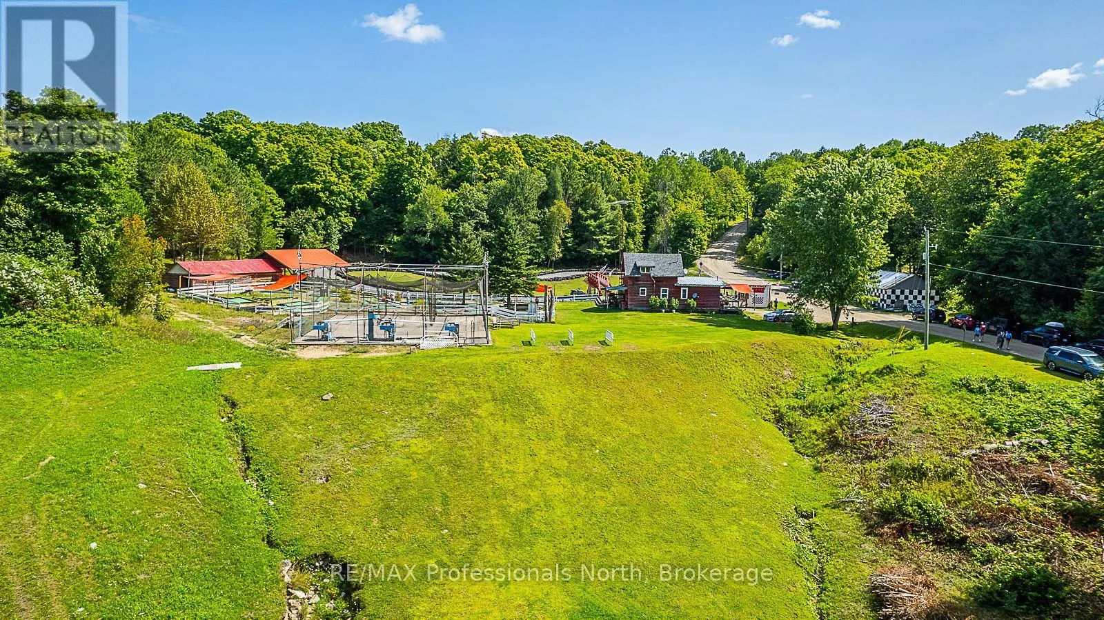 1063 RAVINE ROAD