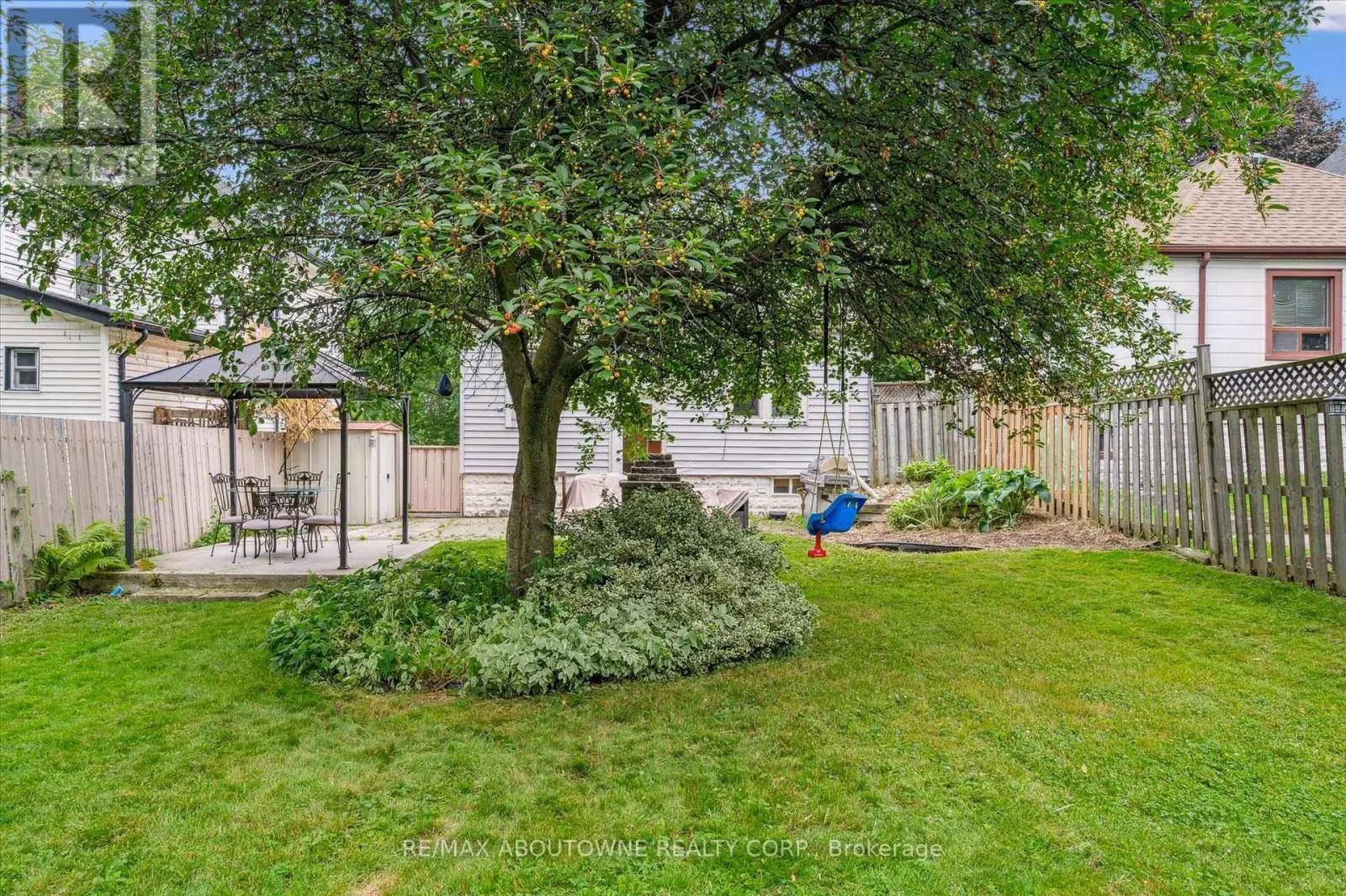 216 BELL AVENUE