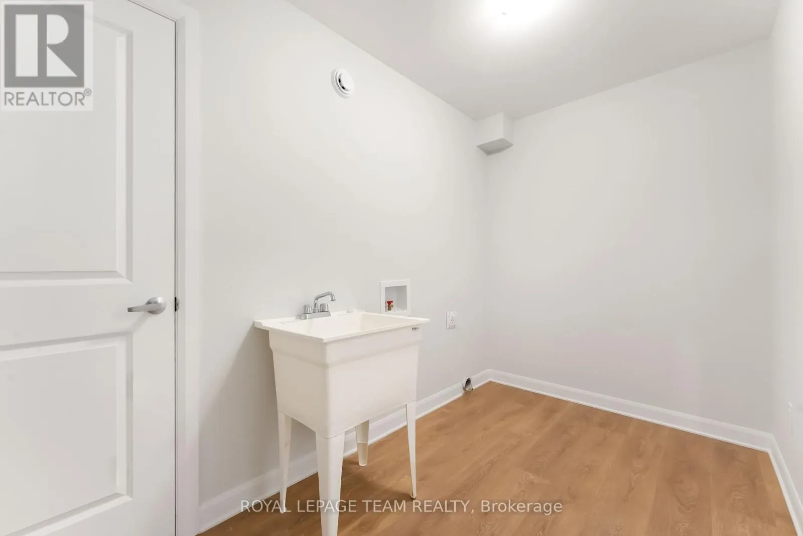 508 WOODLILY PRIVATE