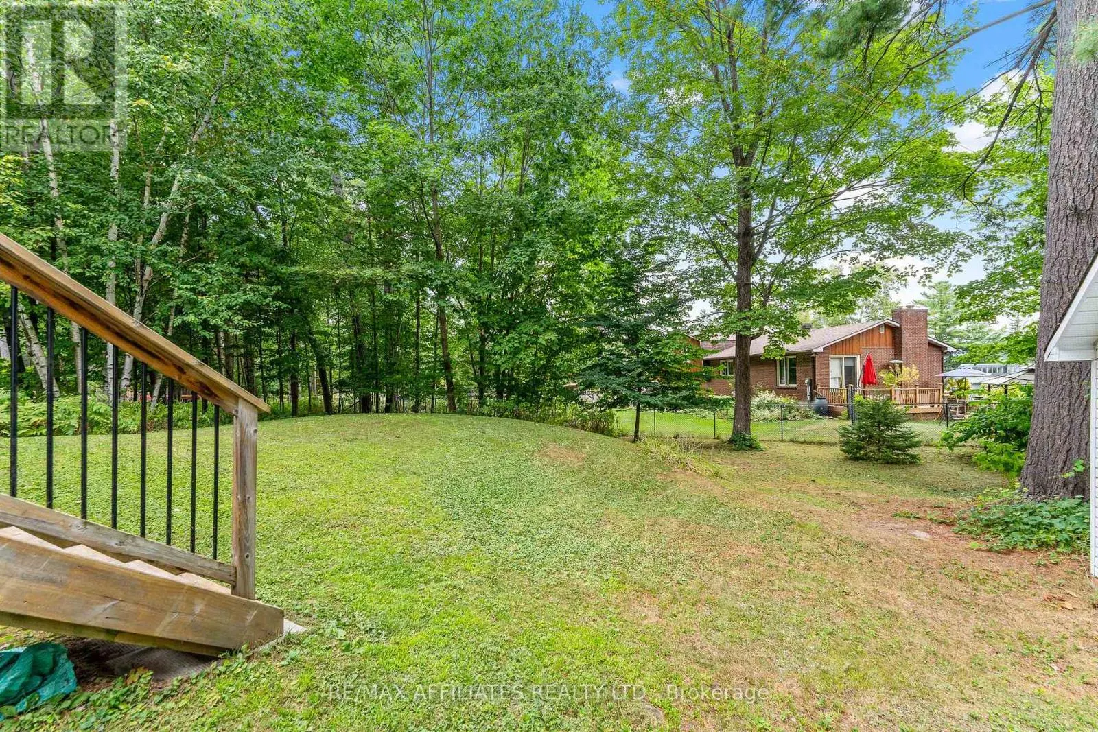 3662 FORESTVIEW LANE