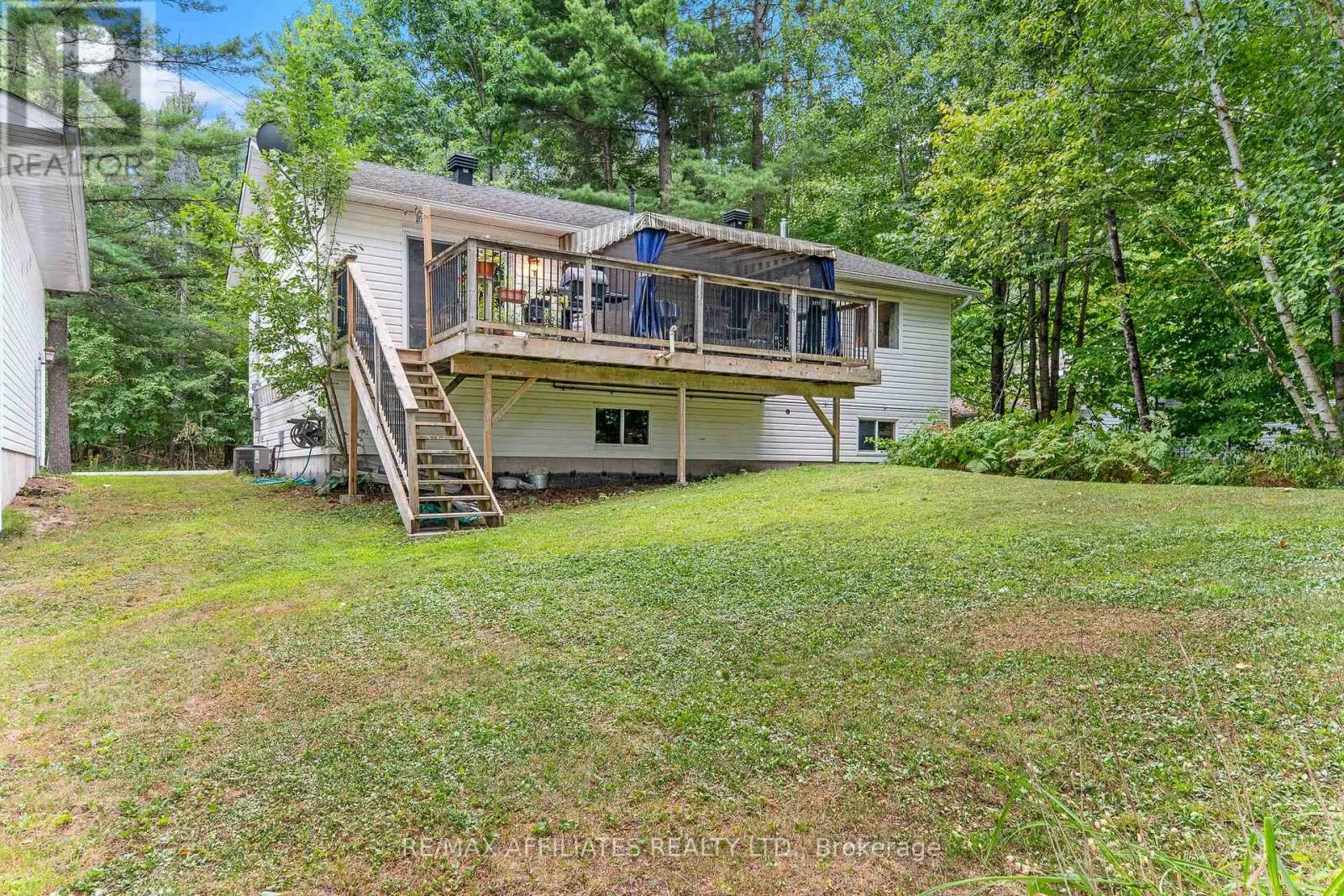 3662 FORESTVIEW LANE