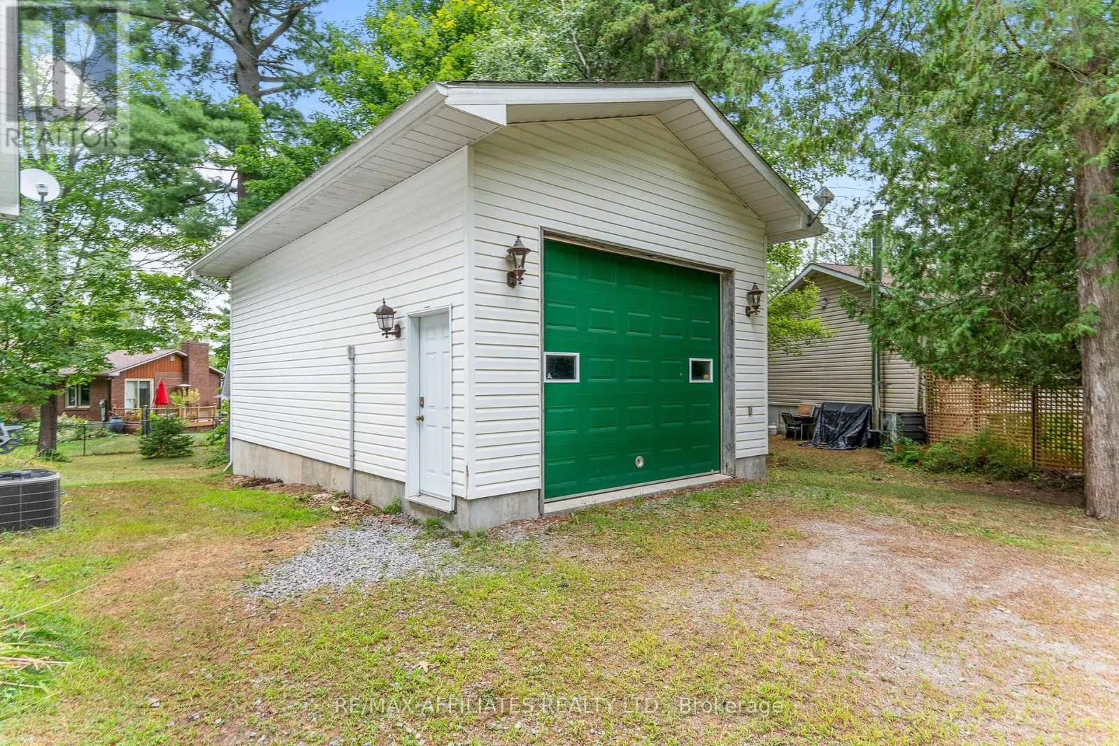 3662 FORESTVIEW LANE