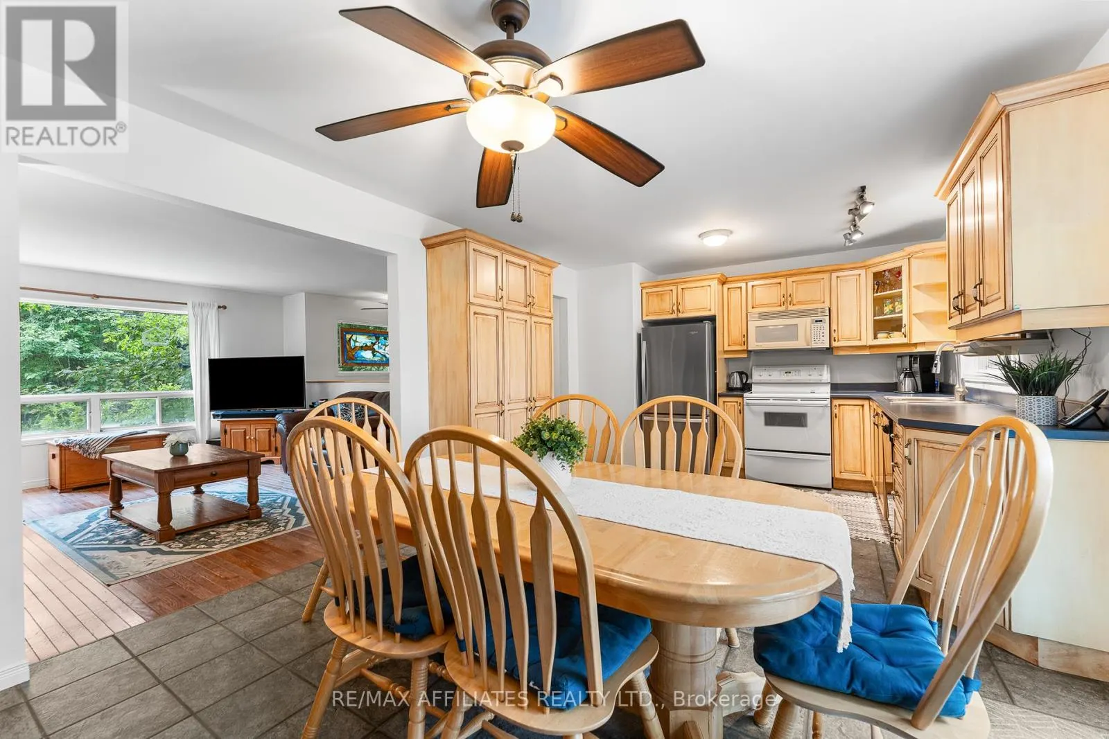 3662 FORESTVIEW LANE