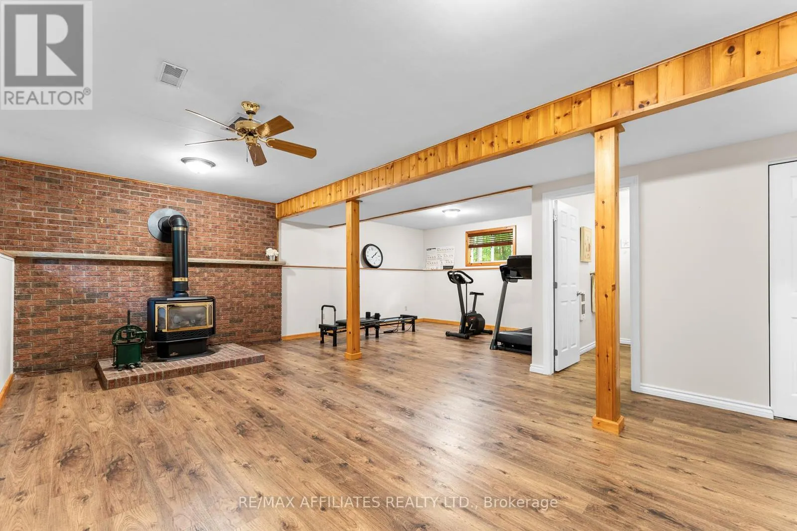 3662 FORESTVIEW LANE