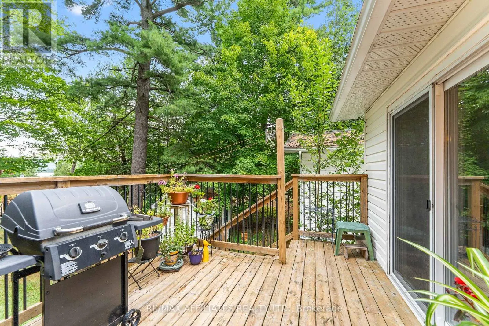 3662 FORESTVIEW LANE