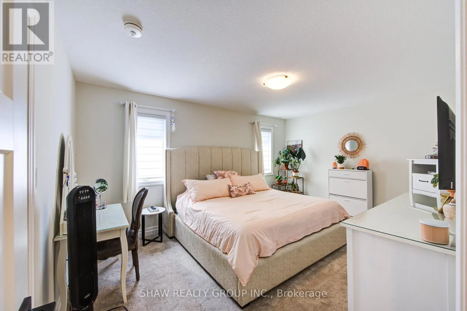 111 LIVINGSTON DRIVE