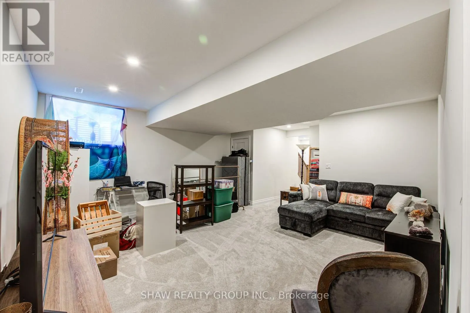 111 LIVINGSTON DRIVE