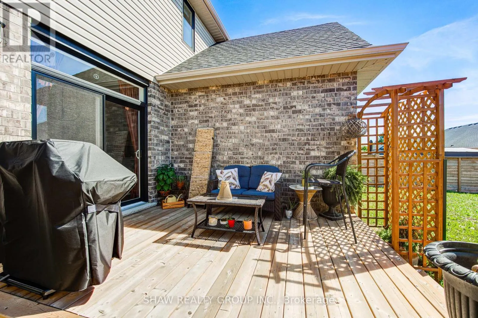 111 LIVINGSTON DRIVE