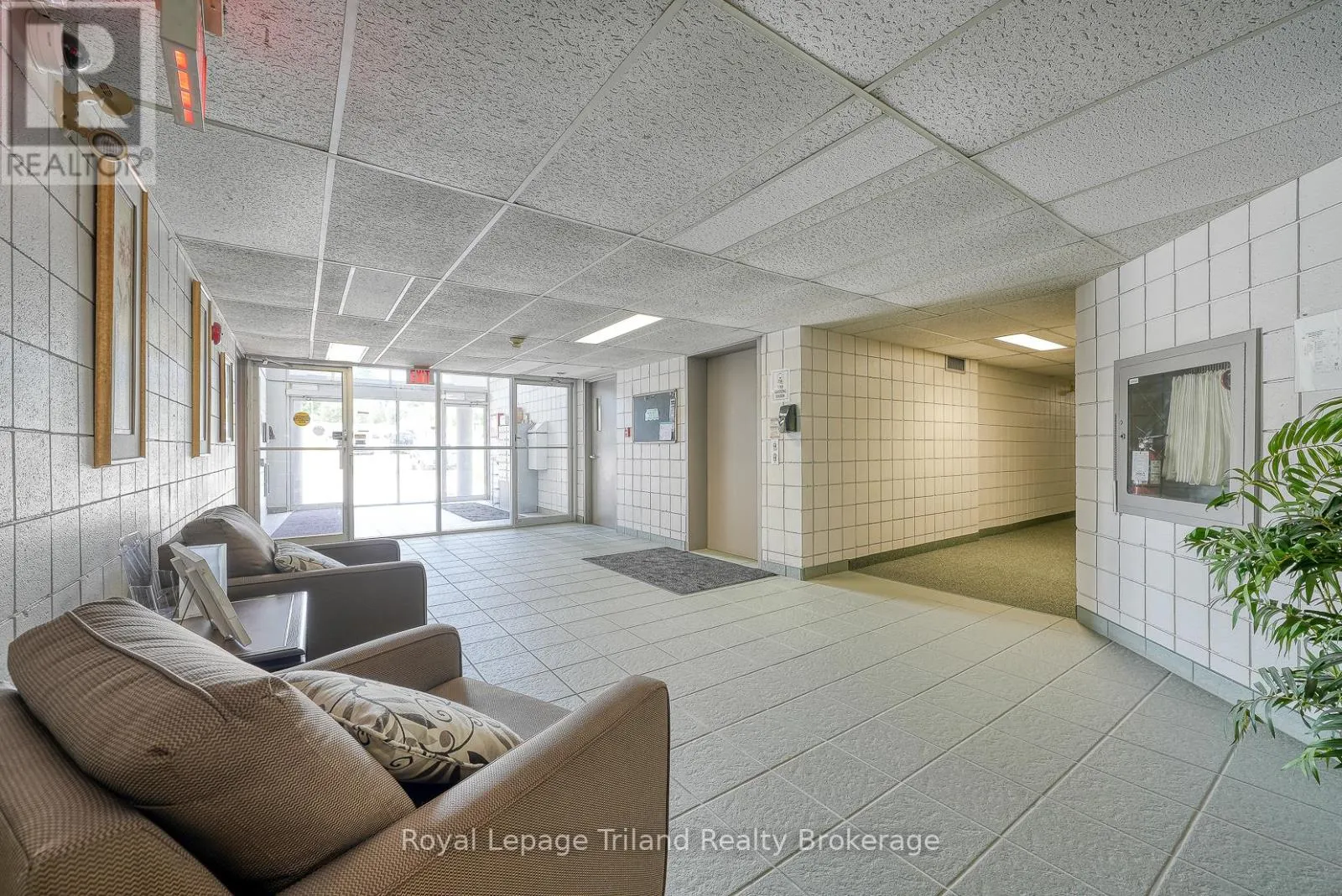 304 - 163 FERGUSON DRIVE, #304