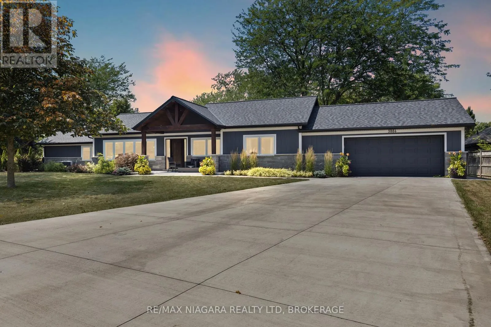 3886 GLENVIEW DRIVE