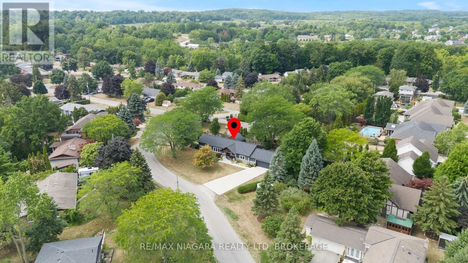 3886 GLENVIEW DRIVE