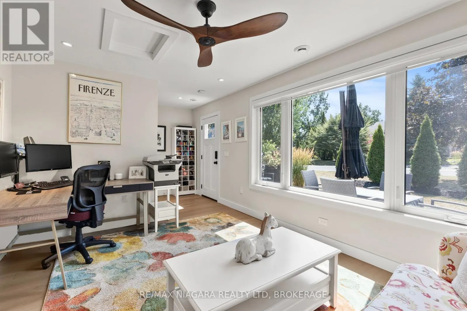 3886 GLENVIEW DRIVE