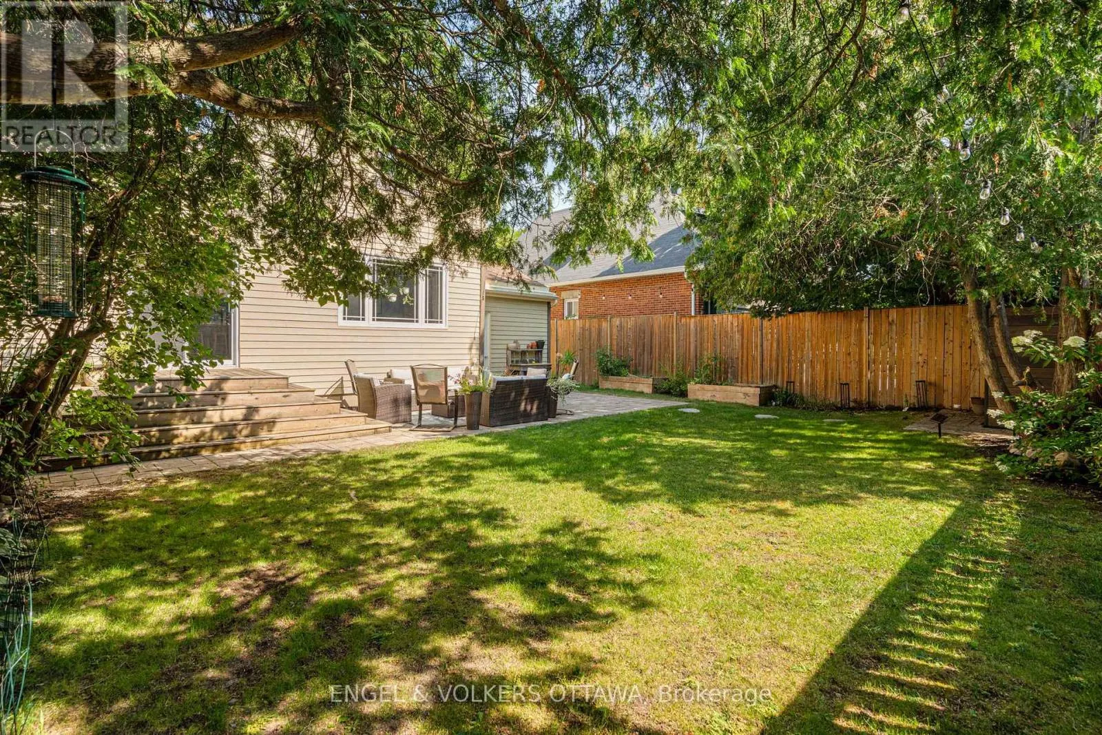 14 CAMERON AVENUE