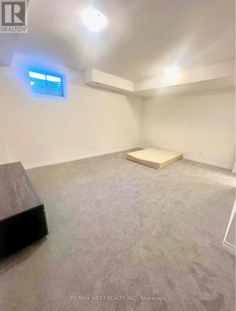192 BROADACRE DRIVE