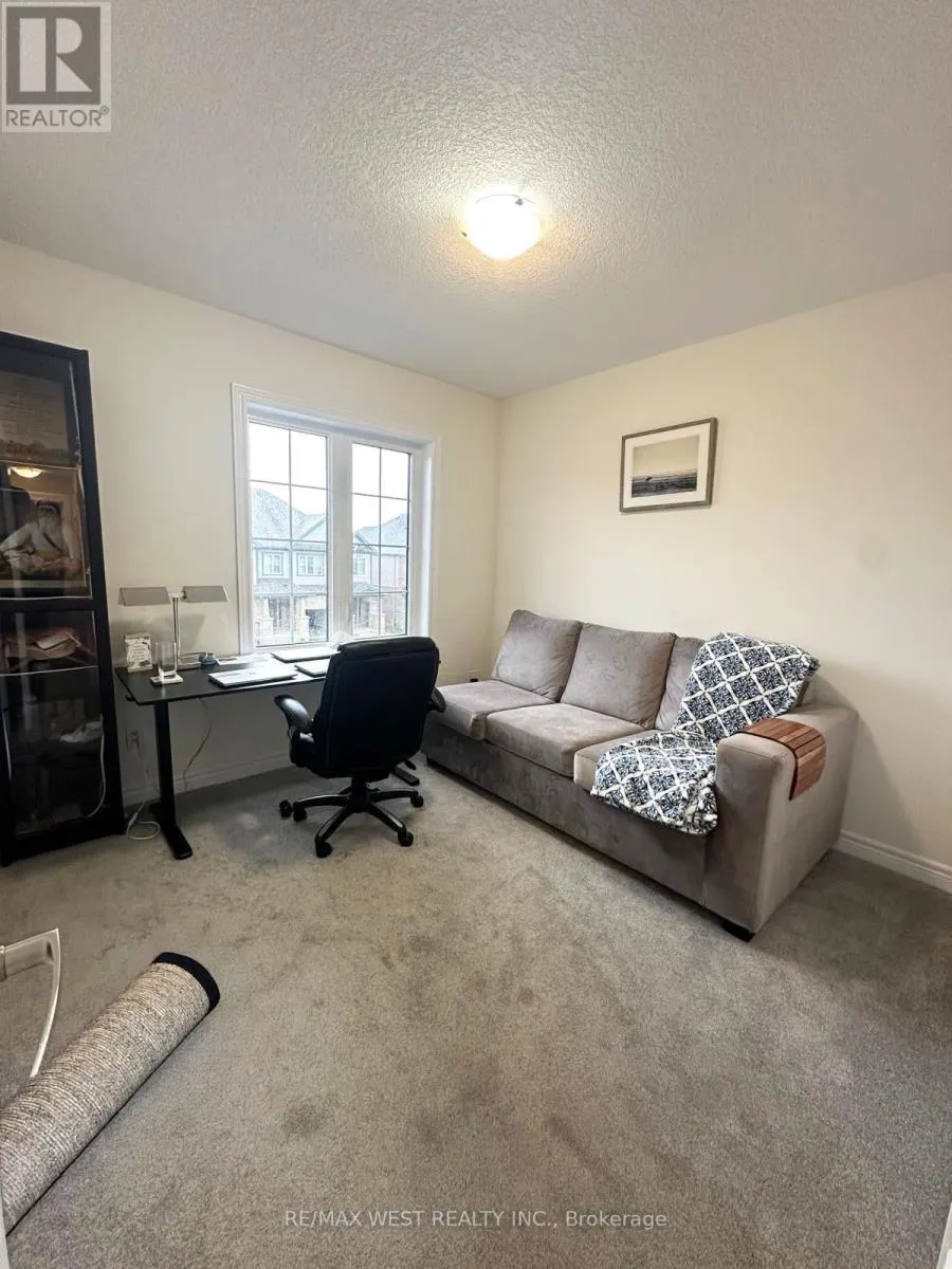 192 BROADACRE DRIVE