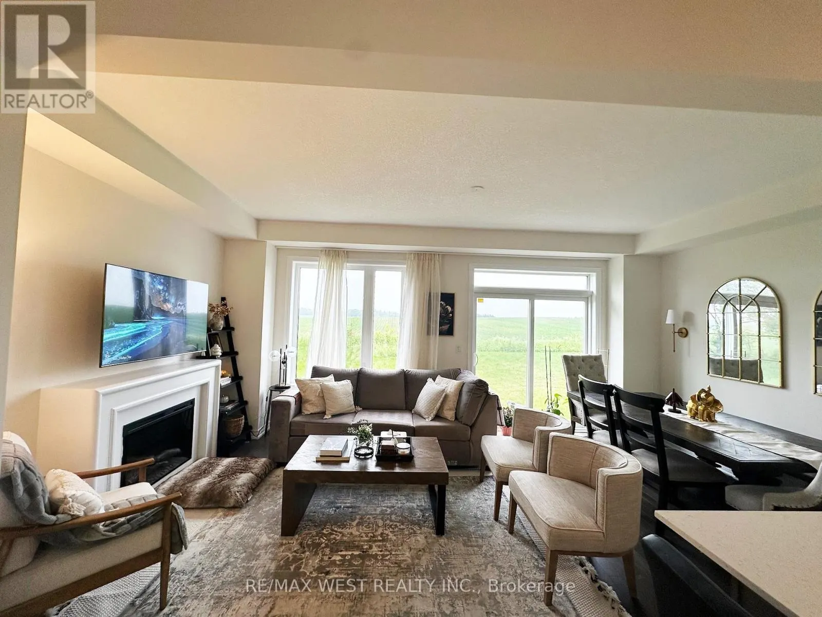 192 BROADACRE DRIVE