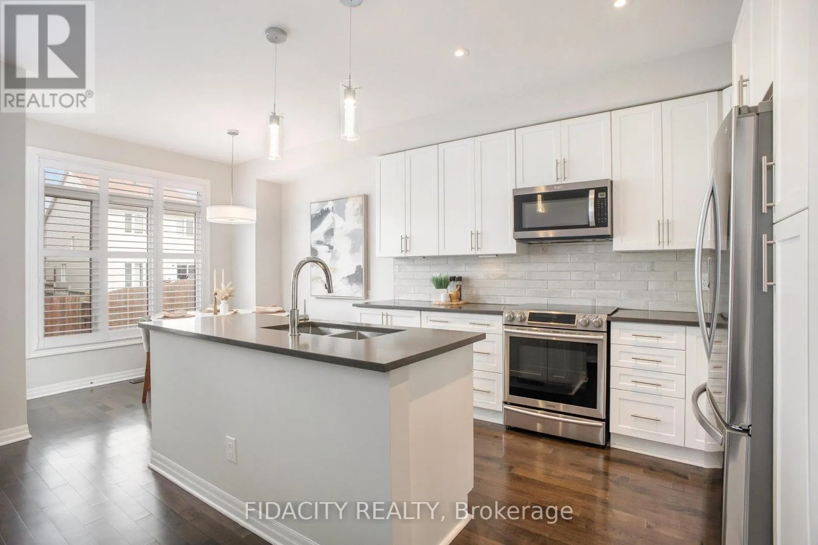 168 OVERBERG WAY