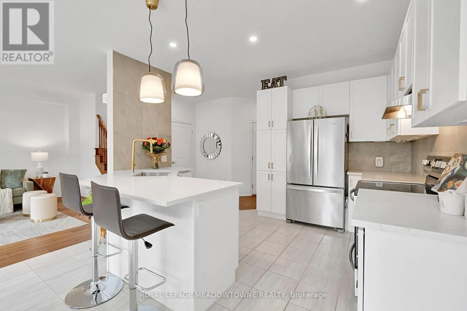 266 DALGLEISH TRAIL