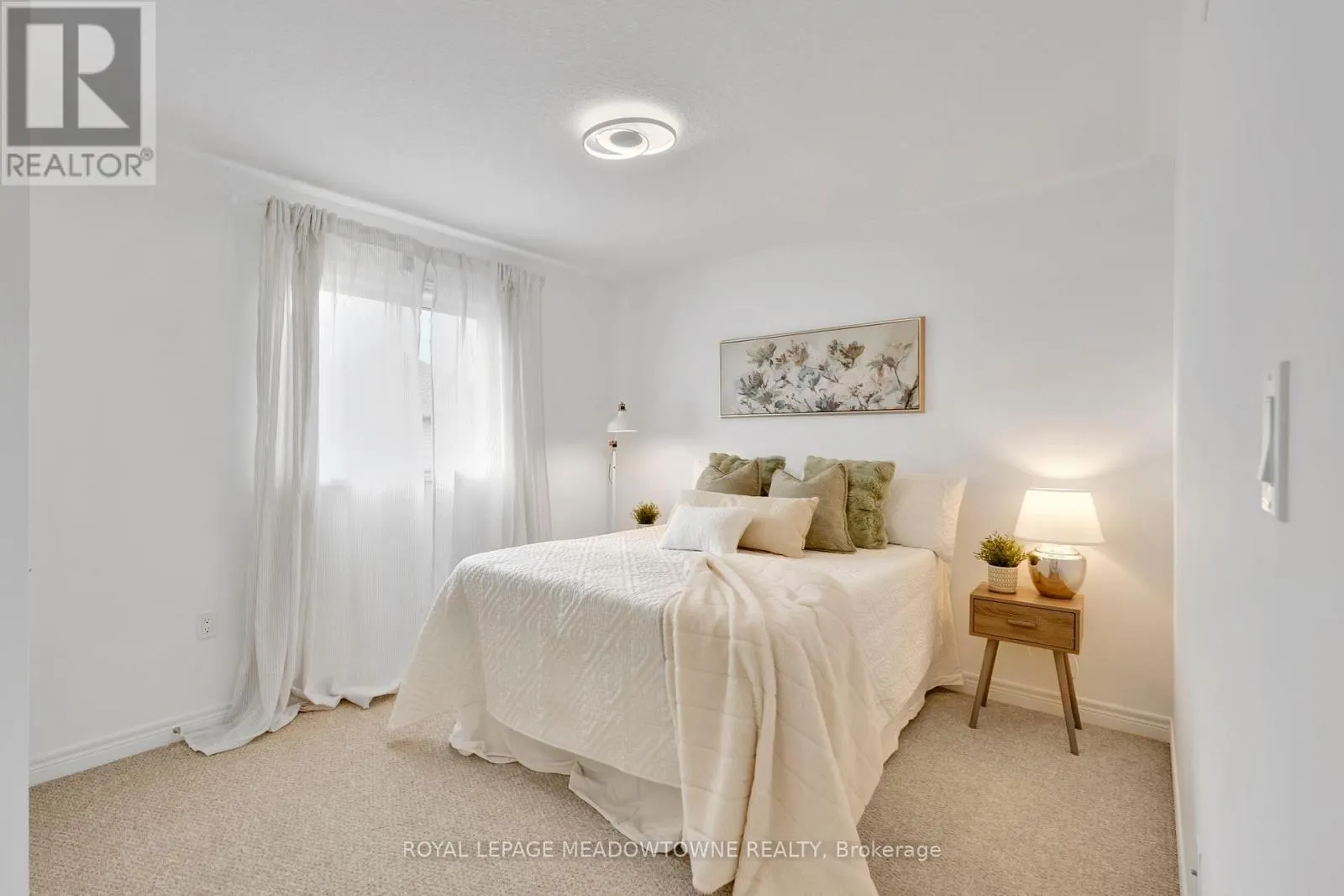266 DALGLEISH TRAIL