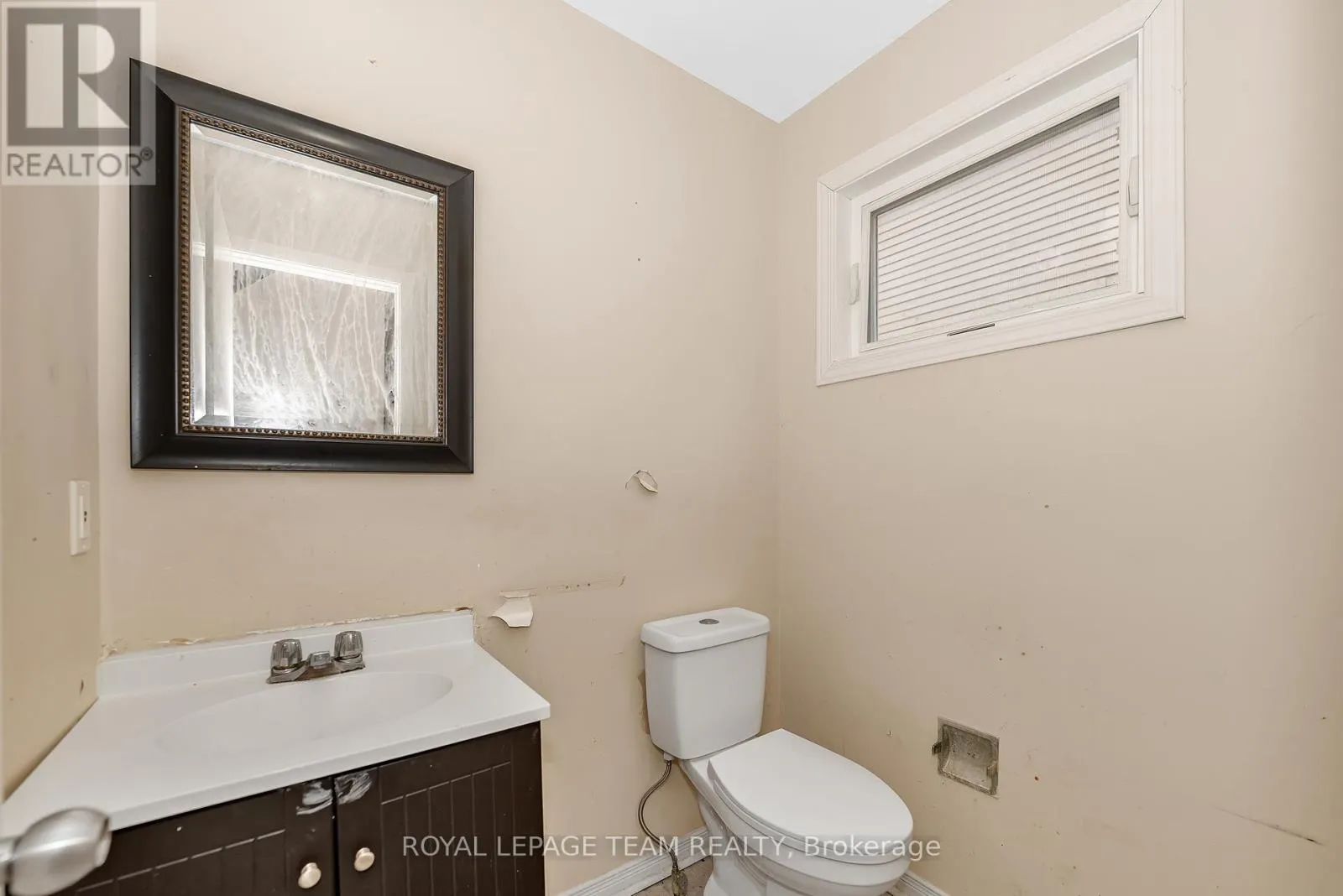 1843 BROUSSEAU CRESCENT