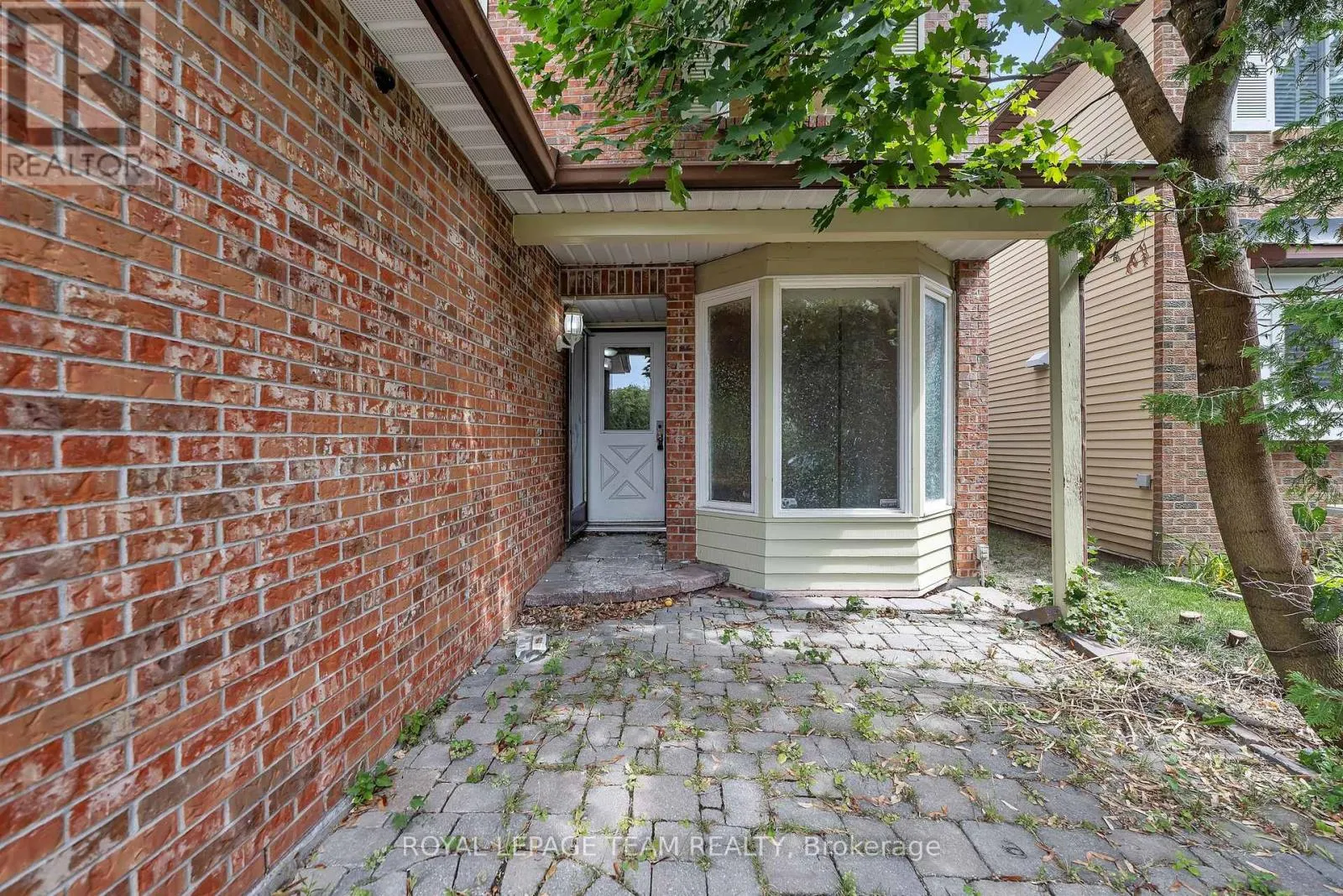 1843 BROUSSEAU CRESCENT