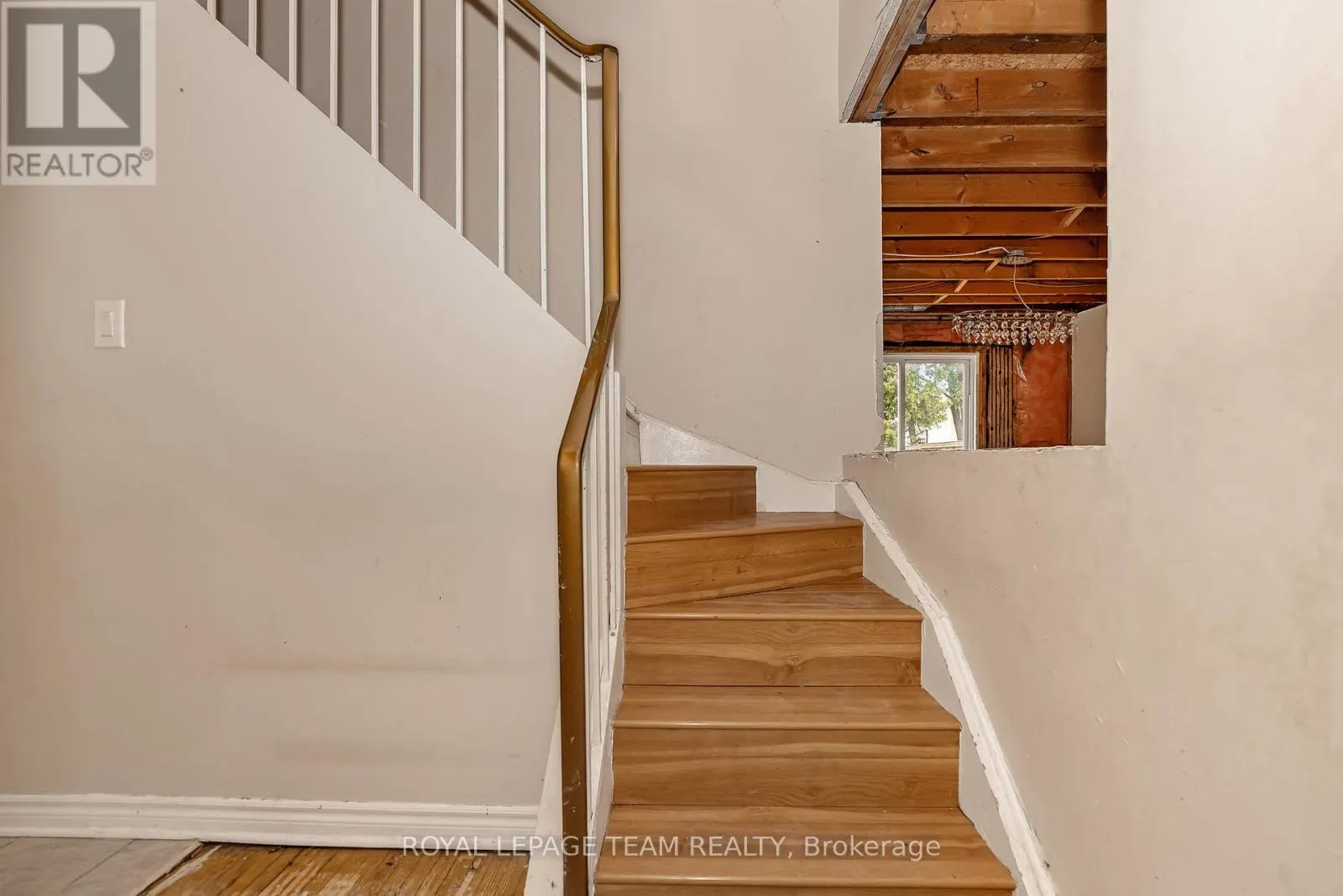 1843 BROUSSEAU CRESCENT