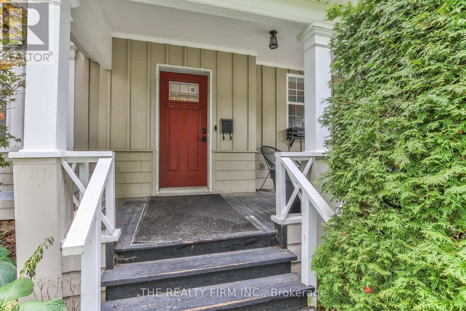9 EAST AVENUE