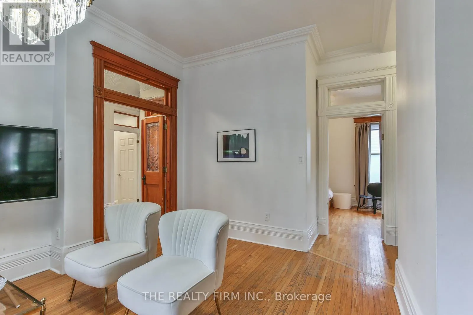 9 EAST AVENUE