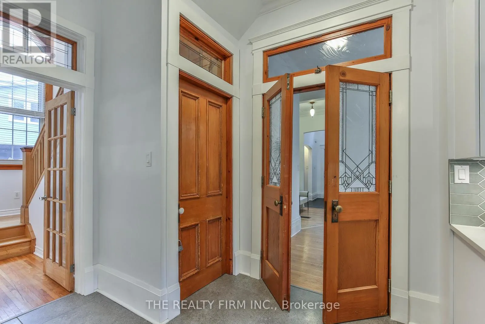 9 EAST AVENUE