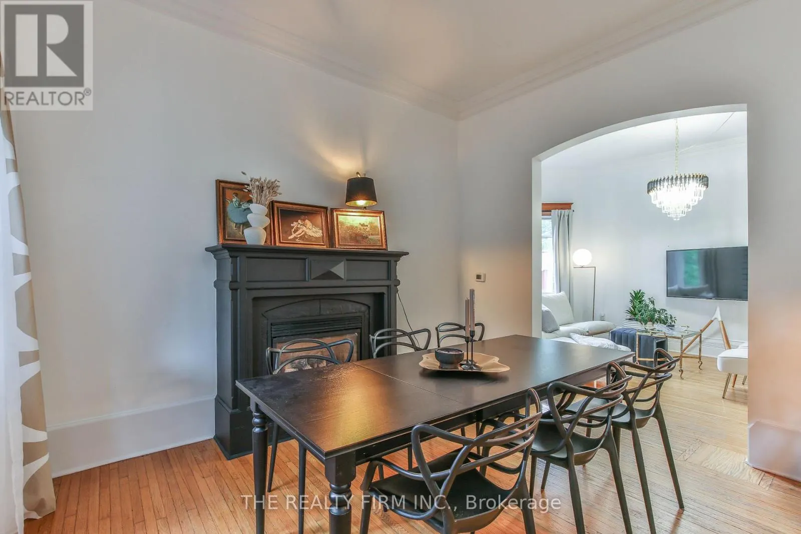 9 EAST AVENUE