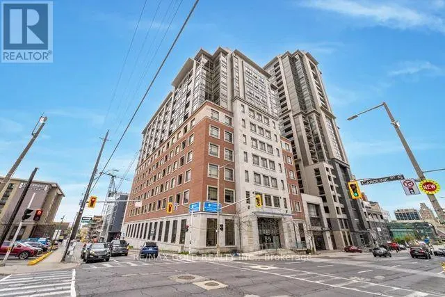 806 - 150 MAIN STREET