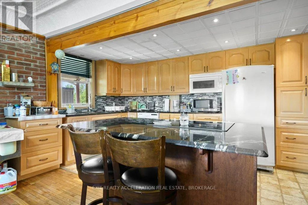 595 CRAIGEN ROAD