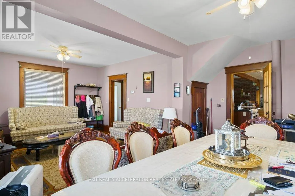 595 CRAIGEN ROAD