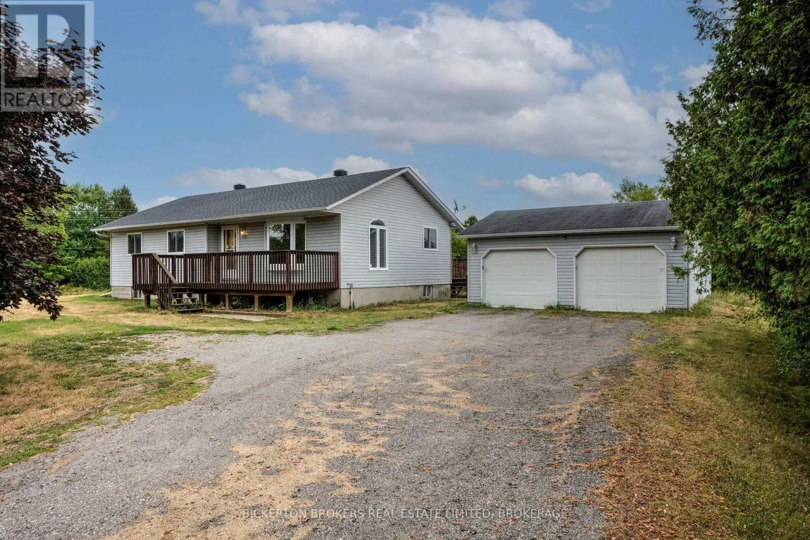 1425 COUNTY 2 ROAD
