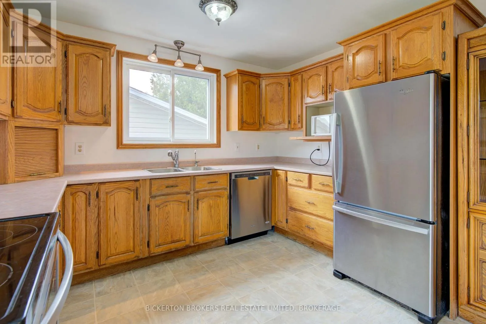 1425 COUNTY 2 ROAD